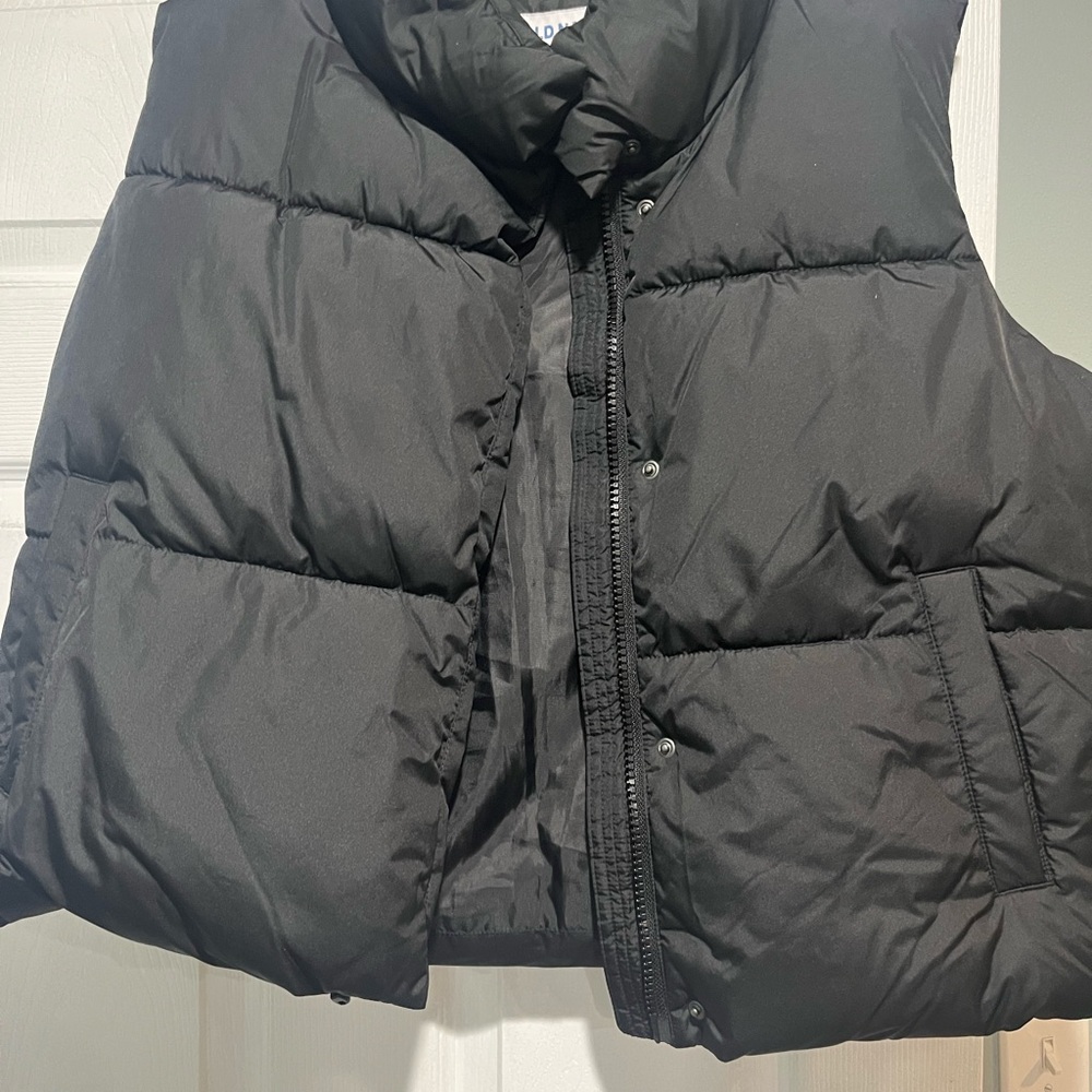 Old Navy Charcoal Puffer Vest